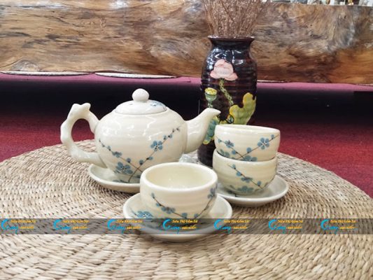 Bộ trà Bát Tràng men kem hoa đào xanh