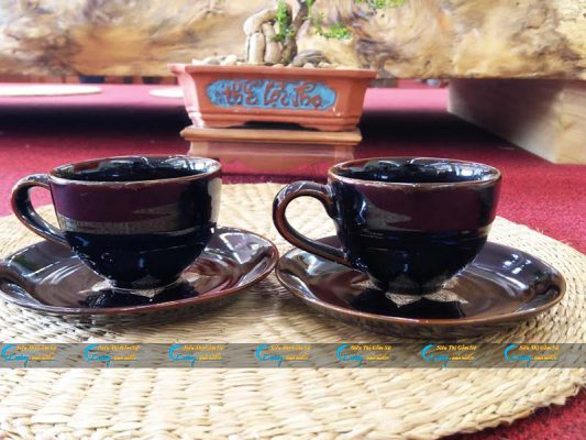 Ly cà phê Cappuccino men nâu hỏa biến quai tim