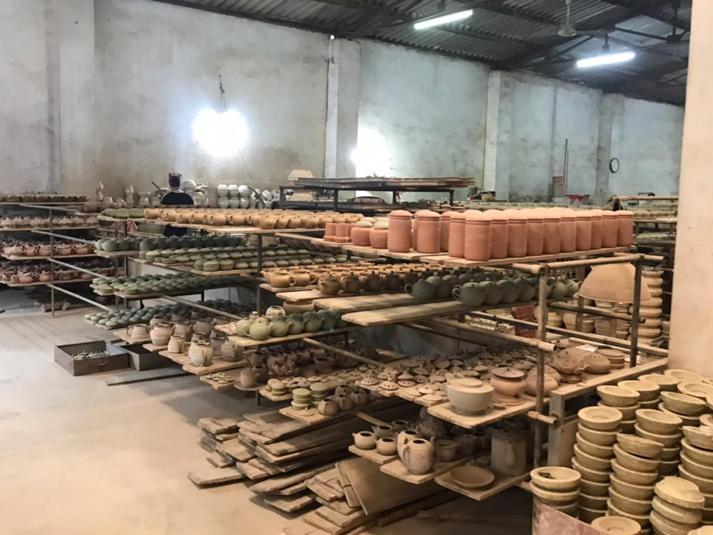 xưởng sản xuất ấm chén Bát Tràng